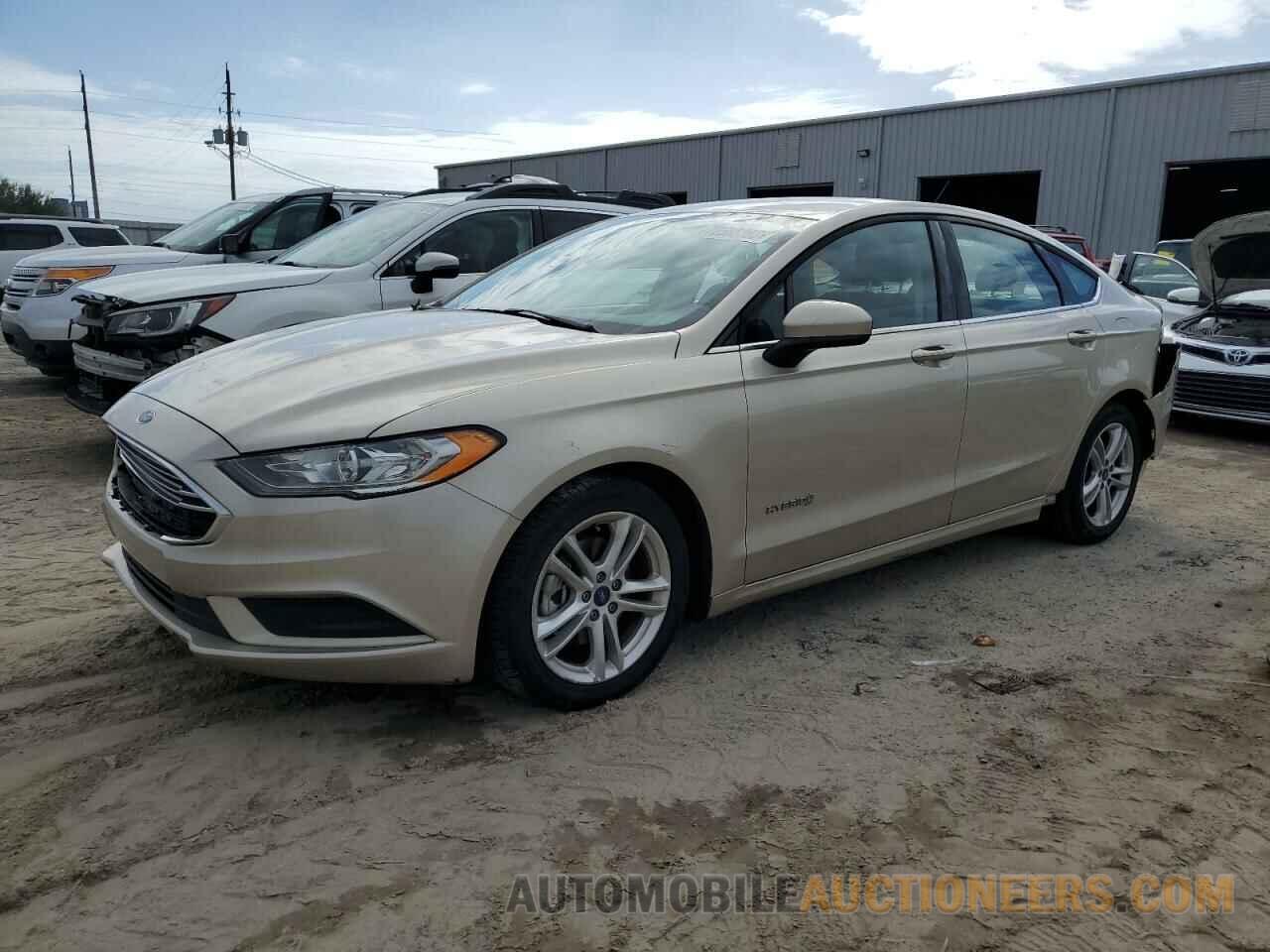 3FA6P0LU1JR137590 FORD FUSION 2018