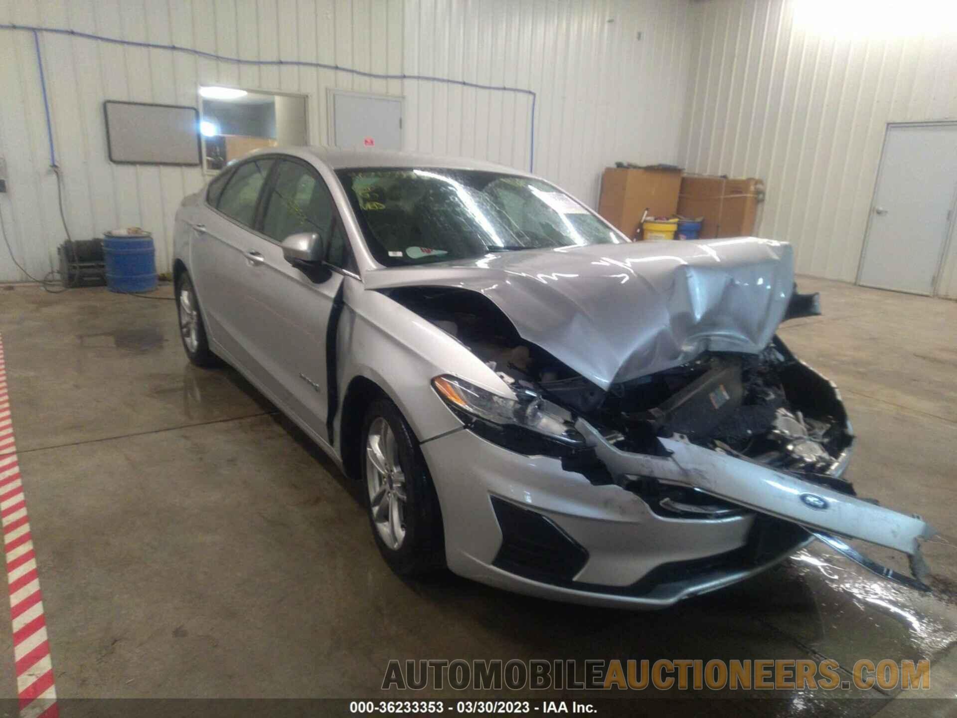 3FA6P0LU1KR130768 FORD FUSION HYBRID 2019