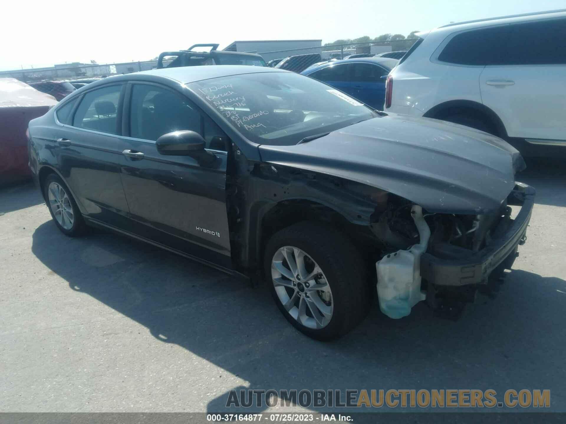 3FA6P0LU1KR177315 FORD FUSION HYBRID 2019