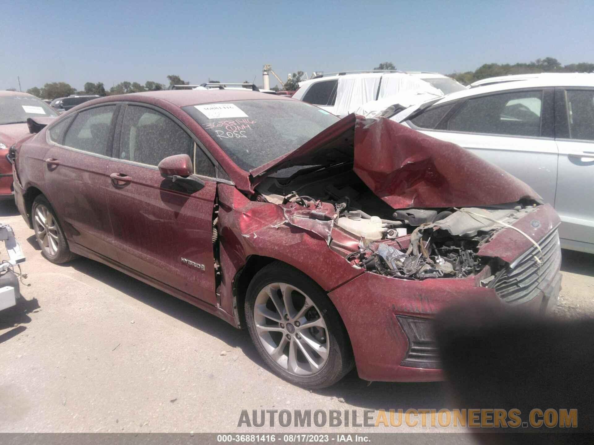 3FA6P0LU1KR205632 FORD FUSION HYBRID 2019