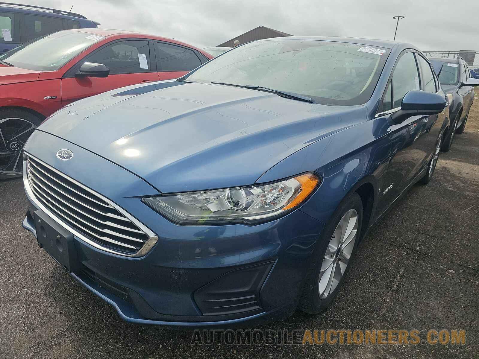 3FA6P0LU1KR214783 Ford Fusion Hybrid 2019