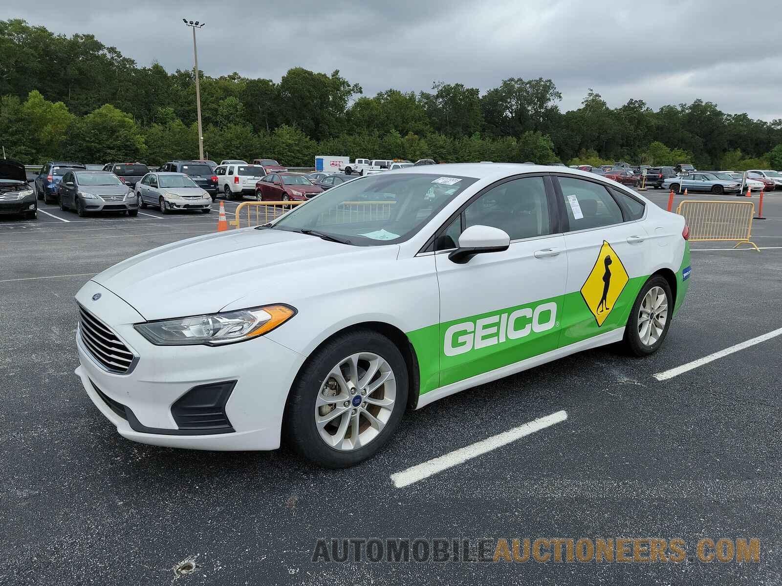 3FA6P0LU1KR219188 Ford Fusion Hybrid 2019