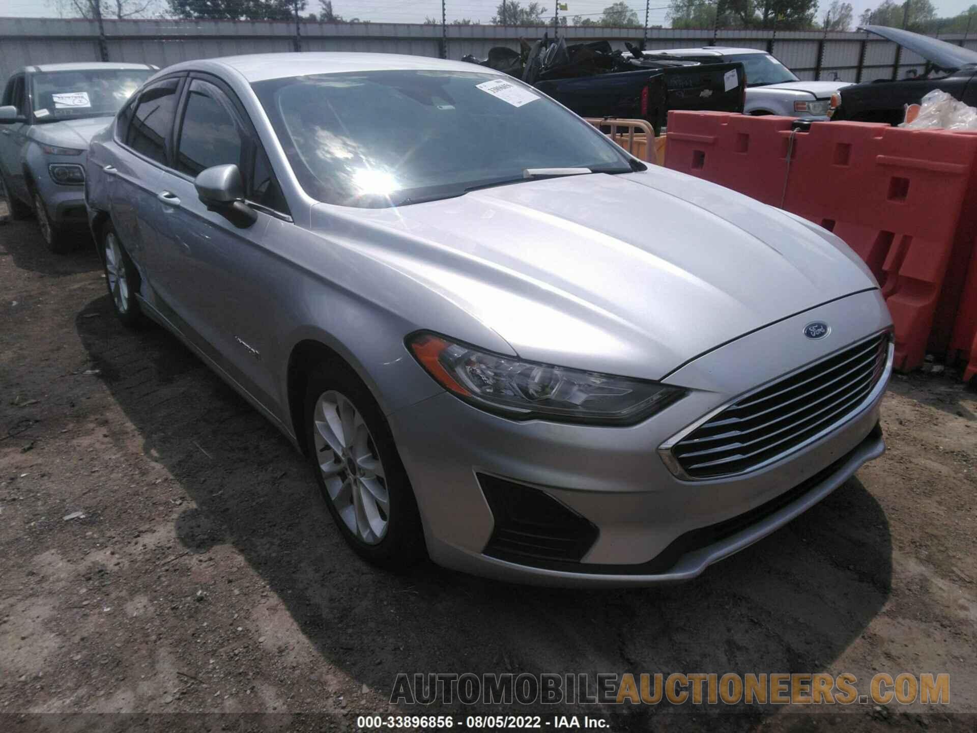 3FA6P0LU1KR221362 FORD FUSION HYBRID 2019