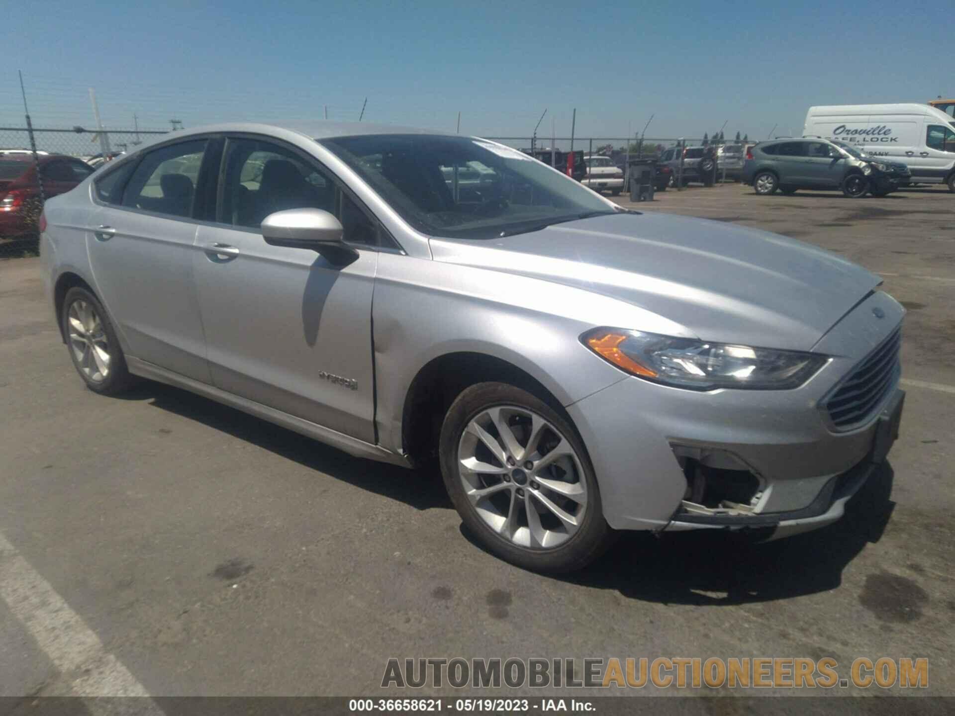 3FA6P0LU1KR222124 FORD FUSION HYBRID 2019