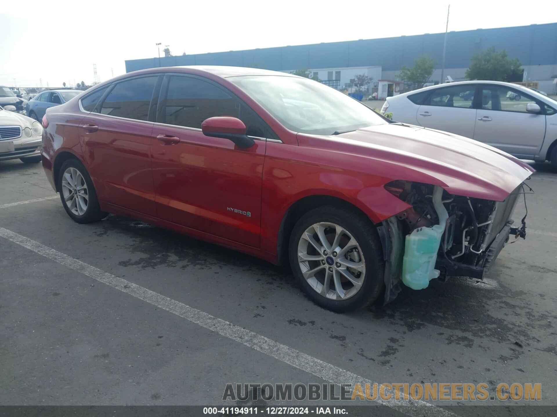 3FA6P0LU1KR225248 FORD FUSION HYBRID 2019