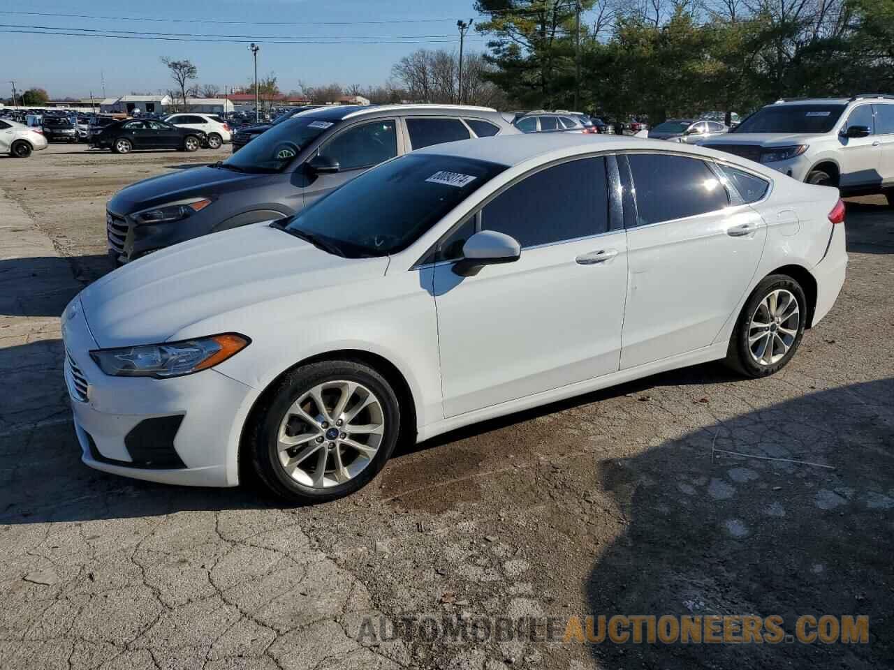 3FA6P0LU1KR226125 FORD FUSION 2019