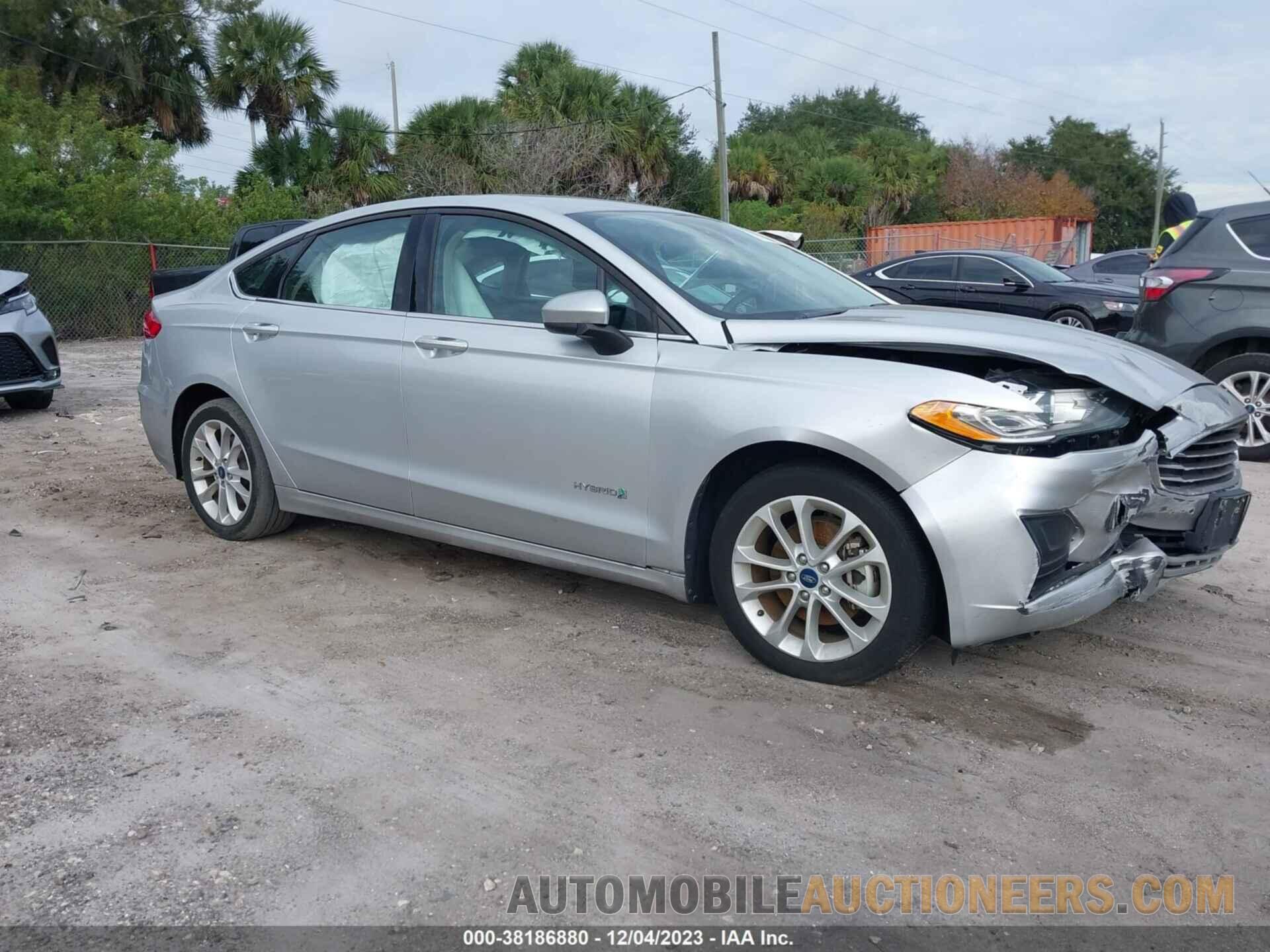 3FA6P0LU1KR226173 FORD FUSION 2019