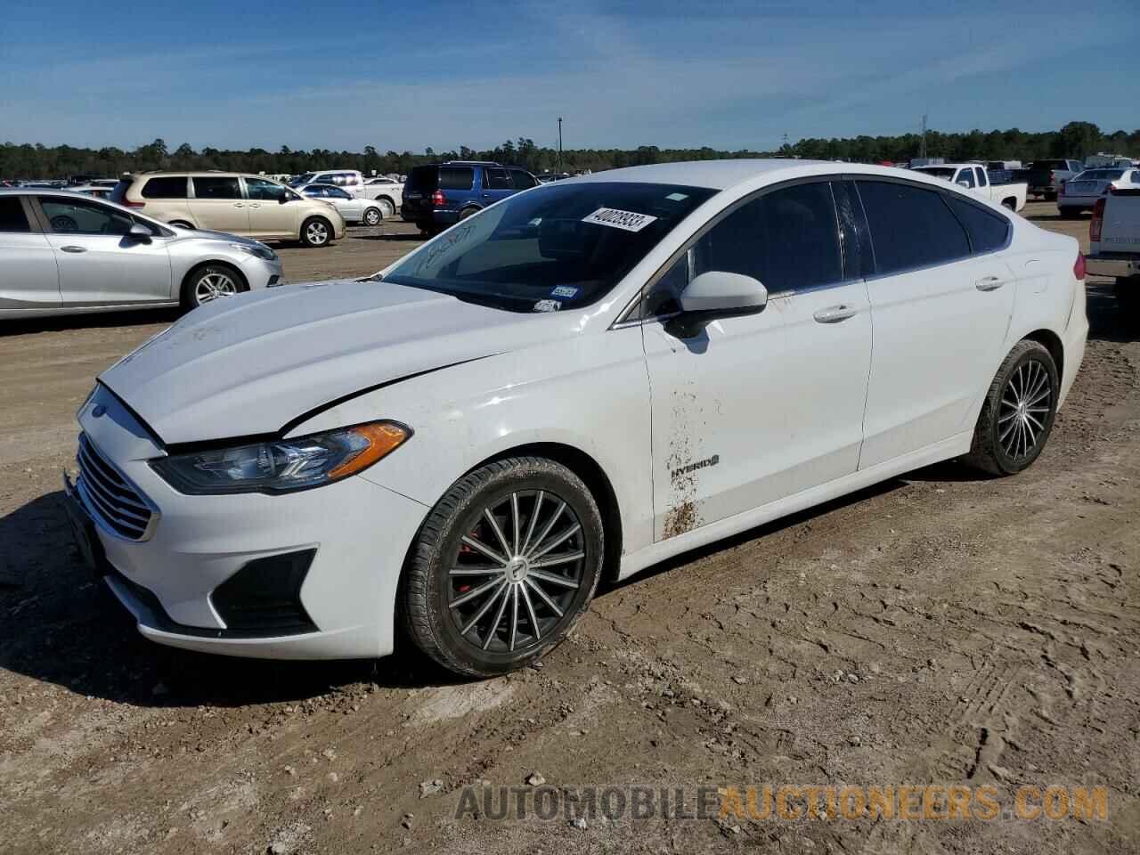 3FA6P0LU1KR263174 FORD FUSION 2019