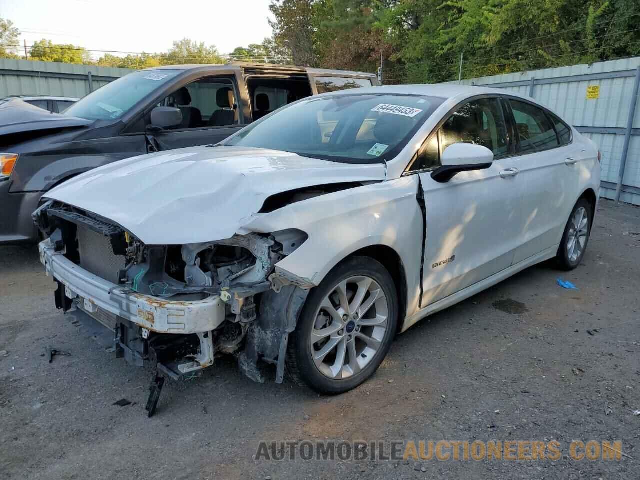 3FA6P0LU1KR263322 FORD FUSION 2019