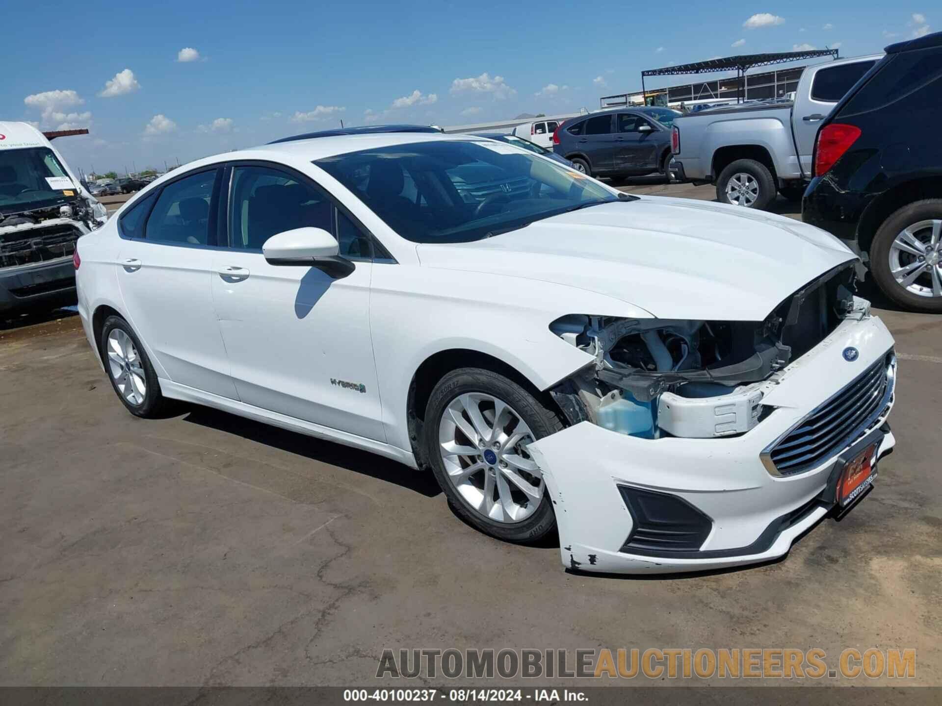 3FA6P0LU1KR265460 FORD FUSION HYBRID 2019