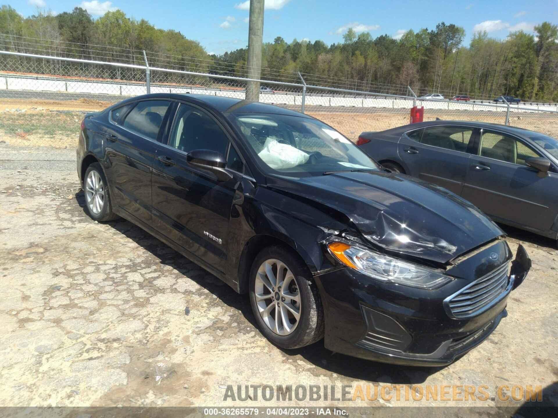 3FA6P0LU1Kr226318 FORD FUSION HYBRID 2019