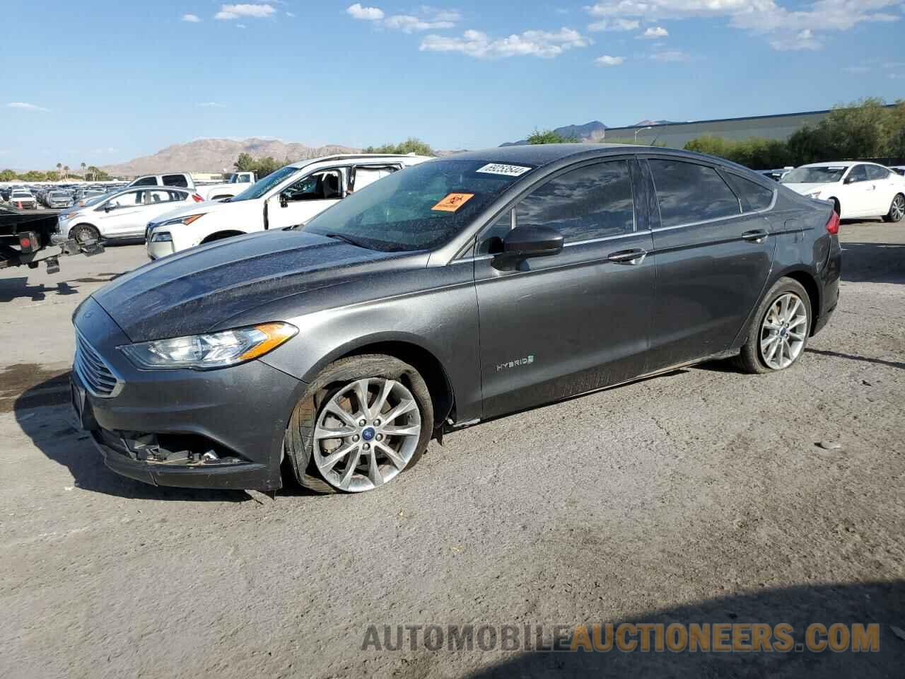 3FA6P0LU2HR247588 FORD FUSION 2017