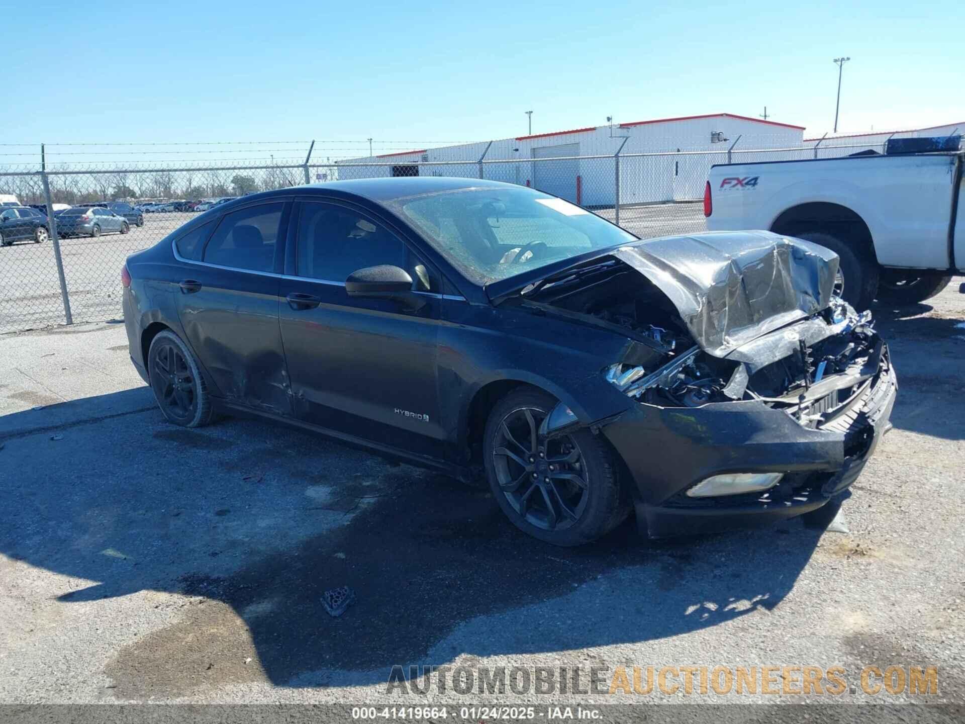 3FA6P0LU2JR128266 FORD FUSION HYBRID 2018