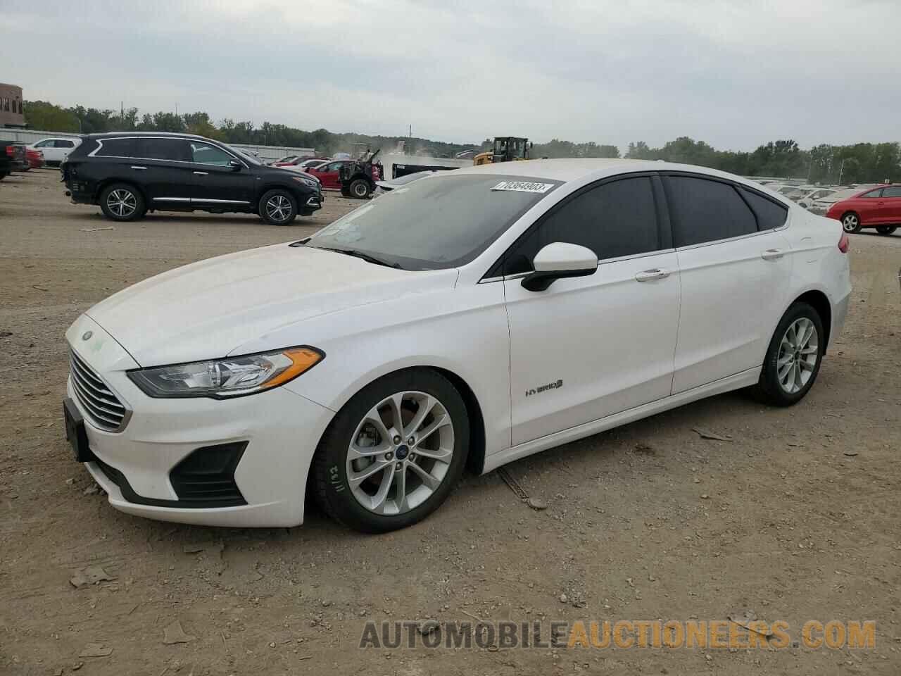 3FA6P0LU2KR103546 FORD FUSION 2019