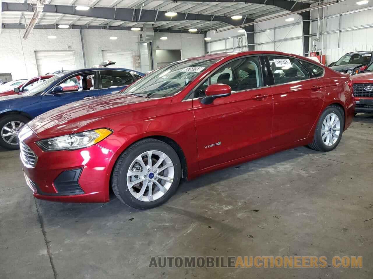 3FA6P0LU2KR167585 FORD FUSION 2019