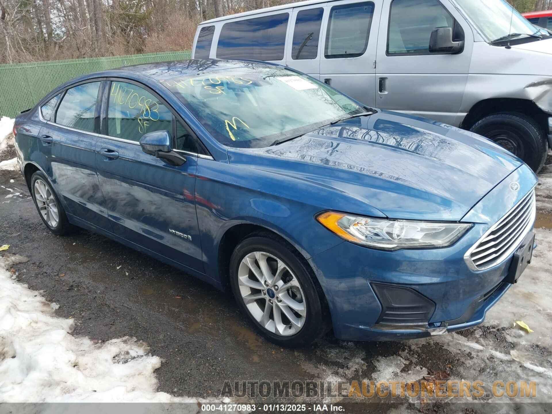 3FA6P0LU2KR194348 FORD FUSION HYBRID 2019