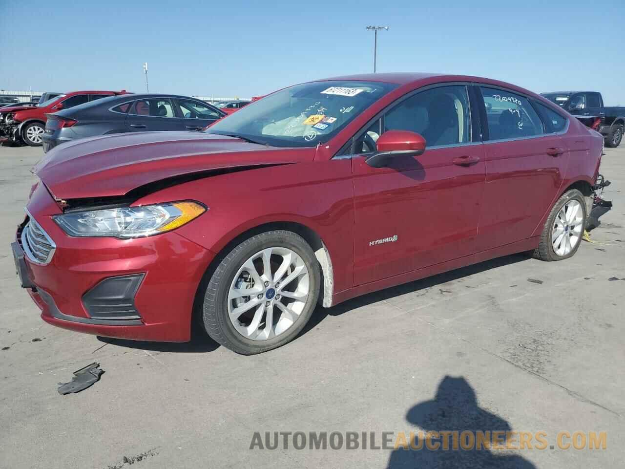 3FA6P0LU2KR241393 FORD FUSION 2019