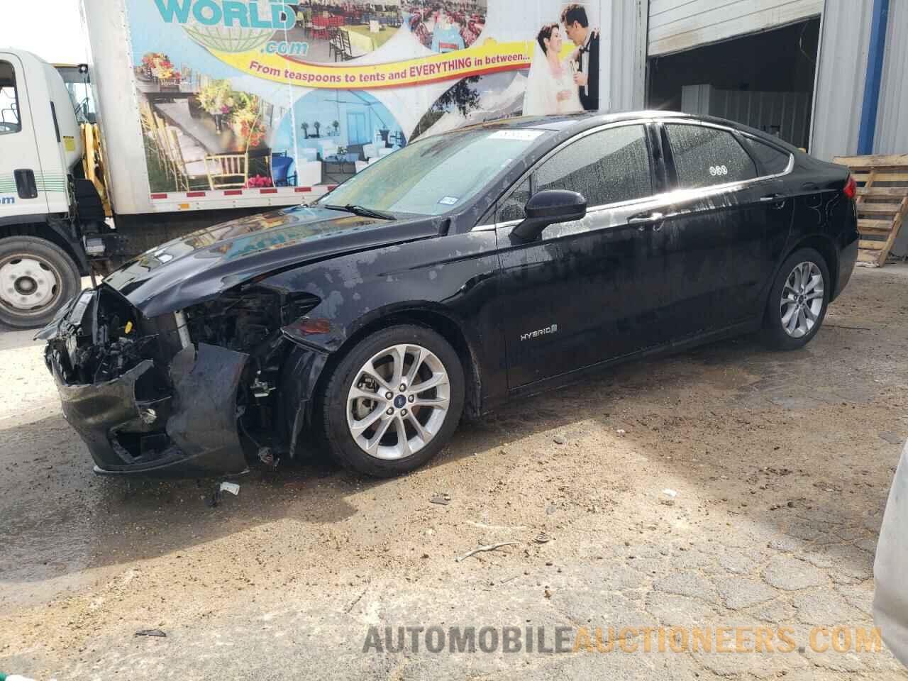 3FA6P0LU2KR256590 FORD FUSION 2019