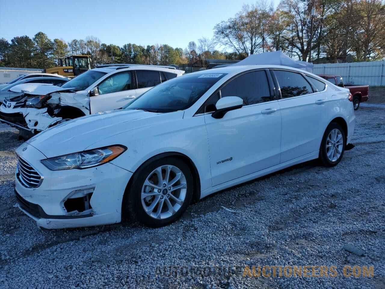 3FA6P0LU2KR263443 FORD FUSION 2019