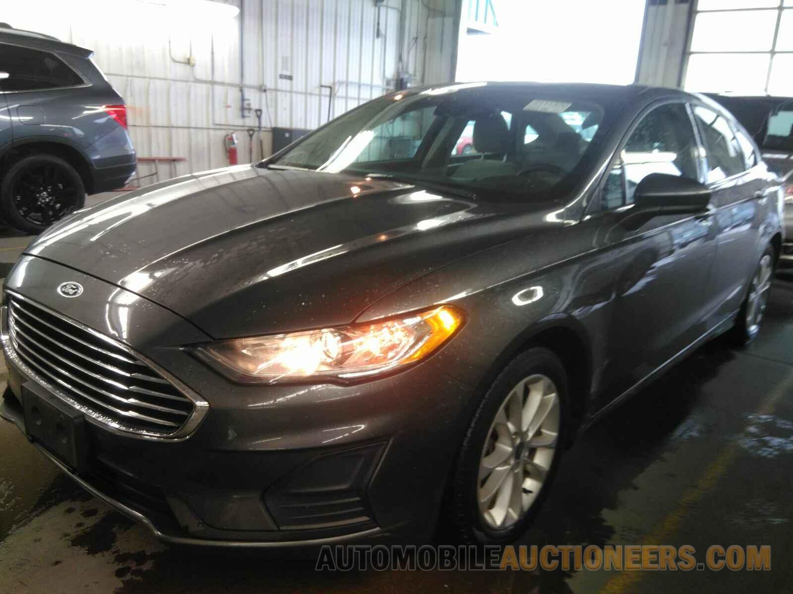 3FA6P0LU2LR153896 Ford Fusion Hybrid 2020