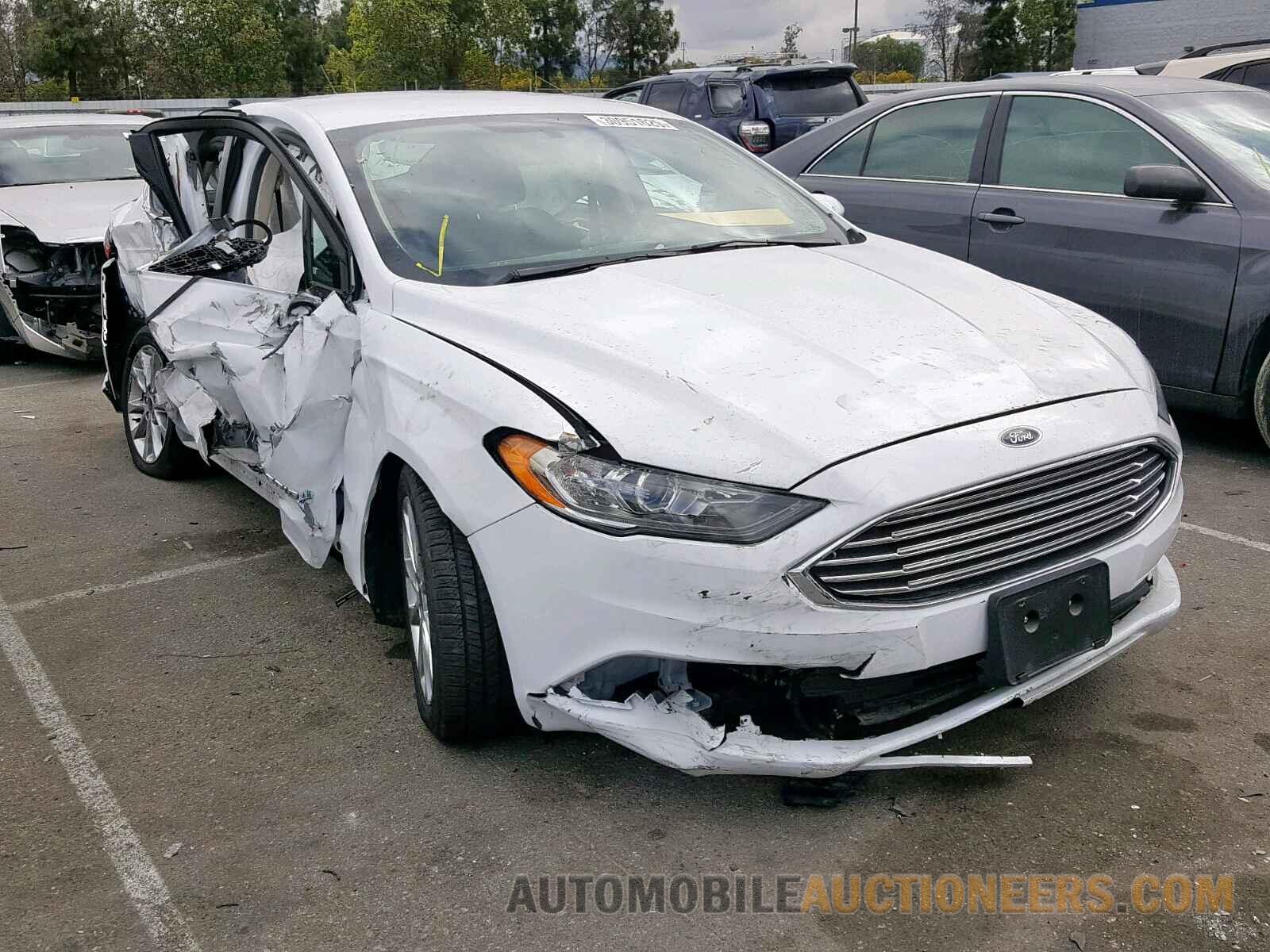 3FA6P0LU3HR381090 FORD FUSION SE 2017