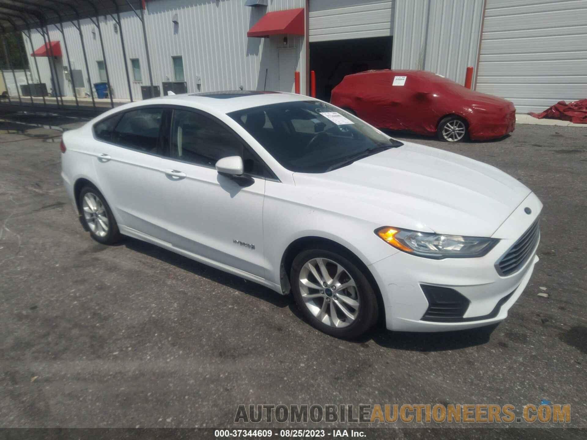 3FA6P0LU3KR120095 FORD FUSION HYBRID 2019