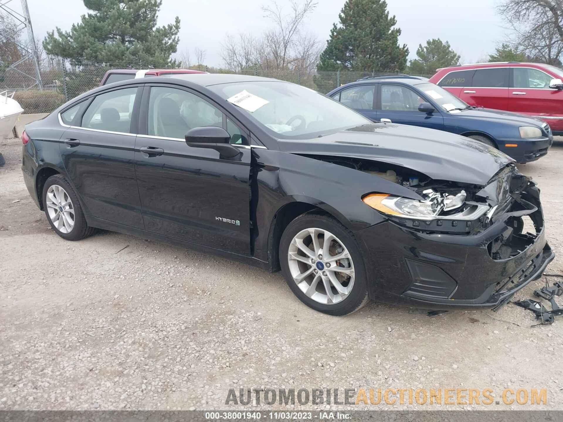 3FA6P0LU3KR130108 FORD FUSION HYBRID 2019