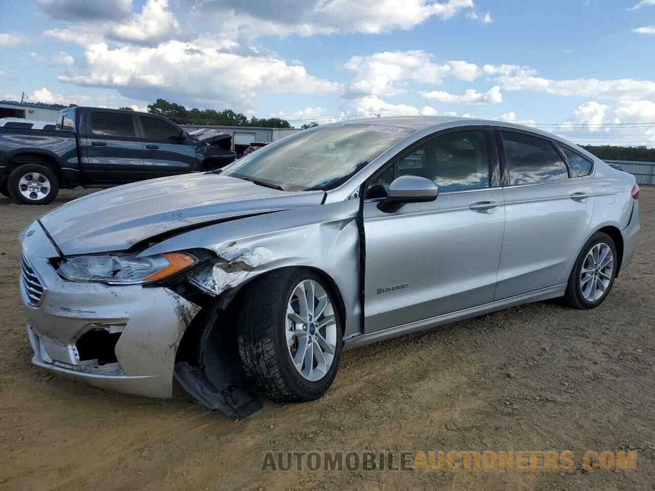 3FA6P0LU3KR138385 FORD FUSION 2019