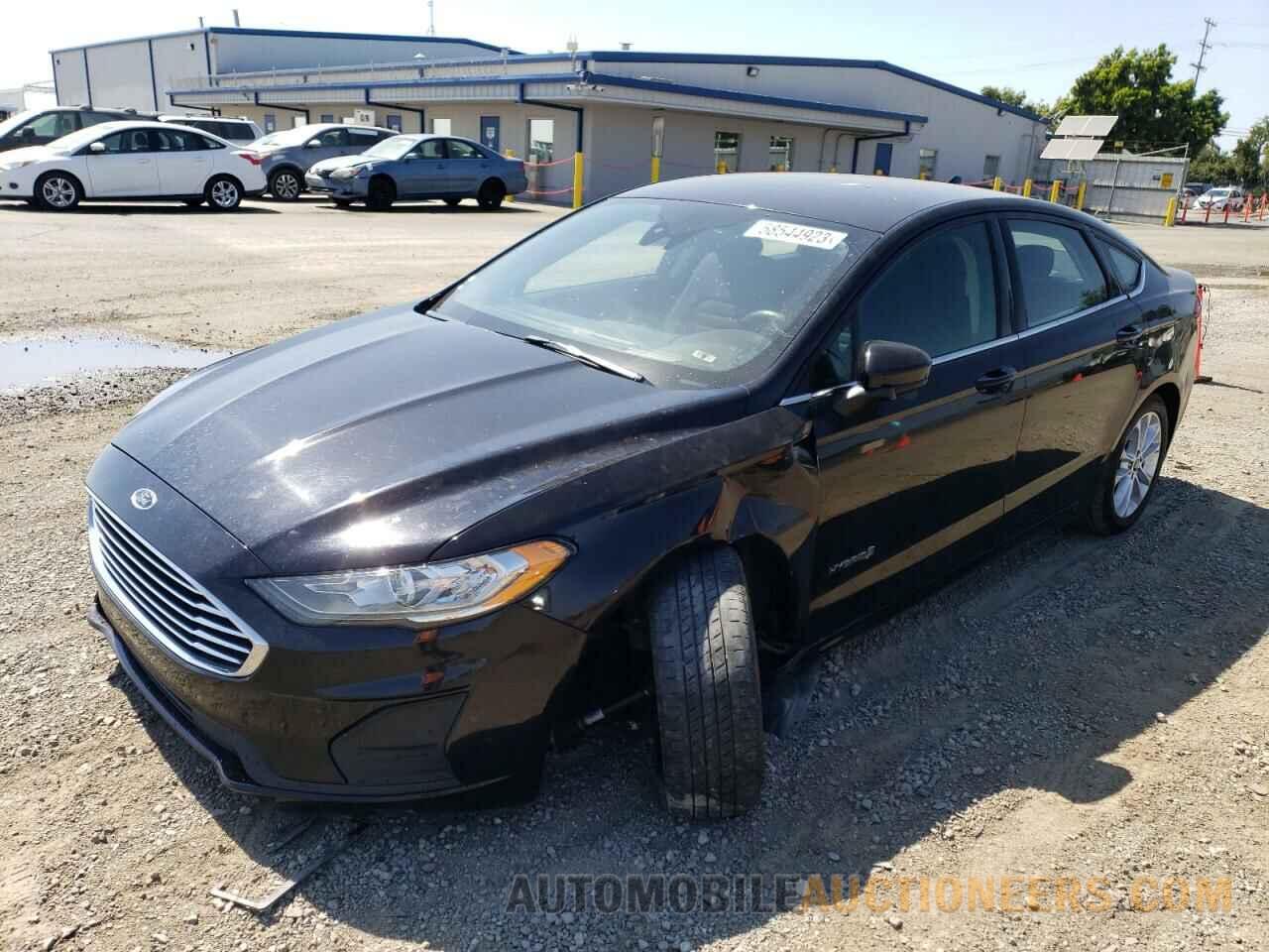 3FA6P0LU3KR151766 FORD FUSION 2019