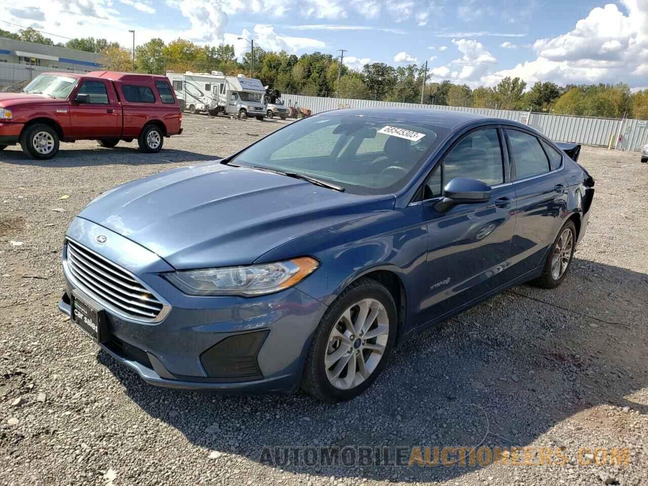 3FA6P0LU3KR195718 FORD FUSION 2019