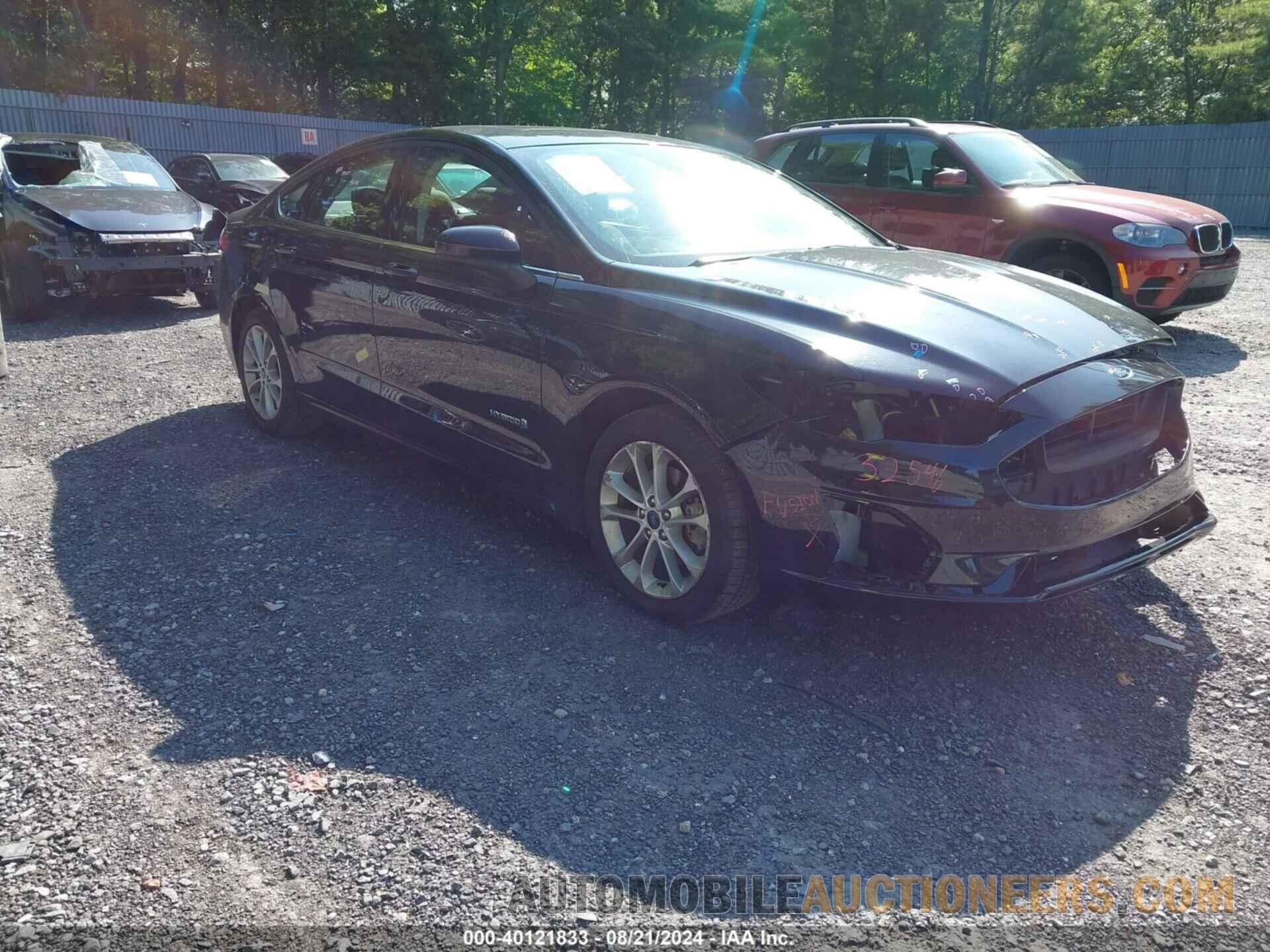 3FA6P0LU3KR212856 FORD FUSION HYBRID 2019