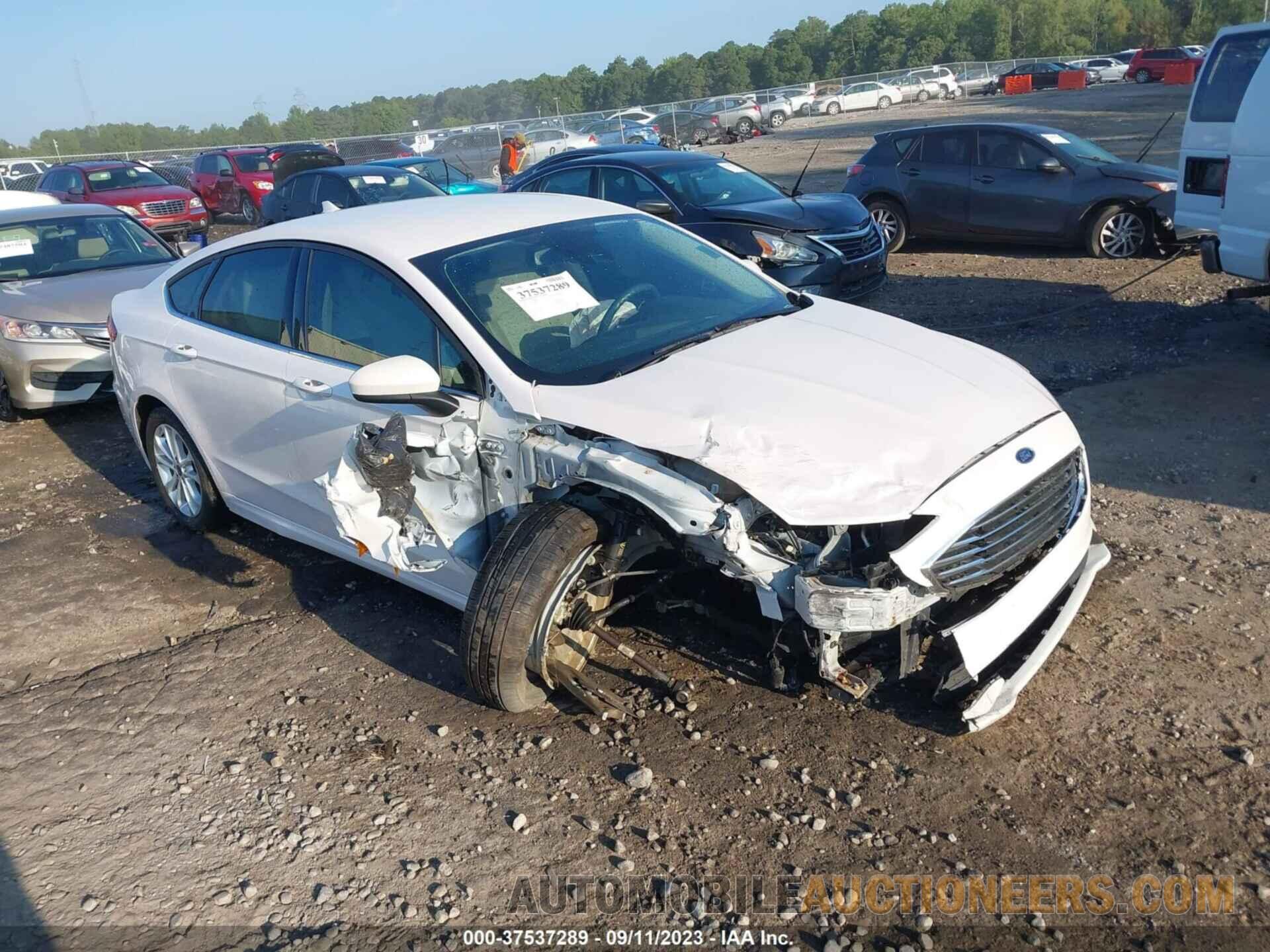 3FA6P0LU3KR267131 FORD FUSION HYBRID 2019