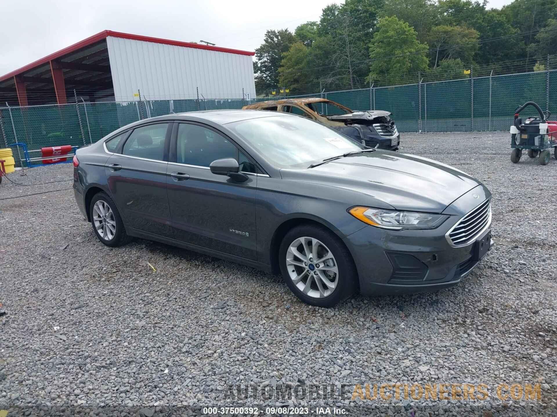 3FA6P0LU3KR267548 FORD FUSION 2019