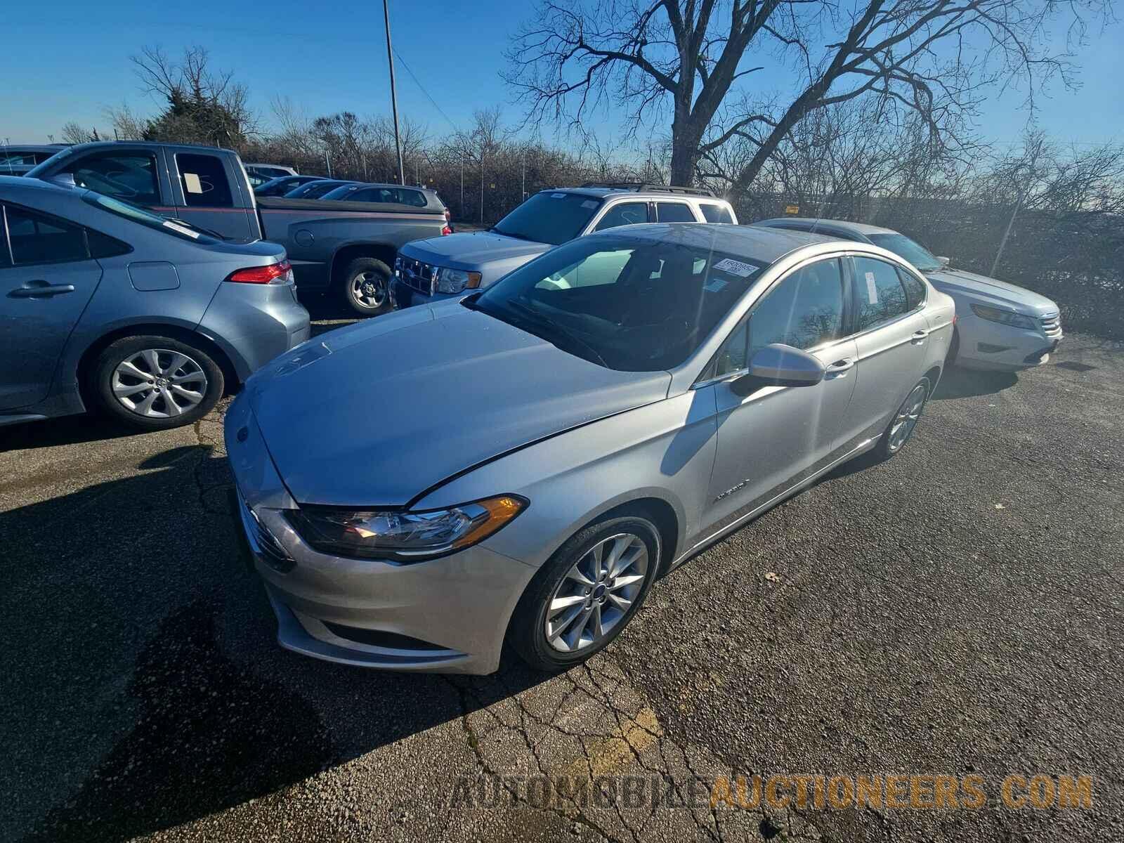 3FA6P0LU4HR224135 Ford Fusion Hybrid 2017