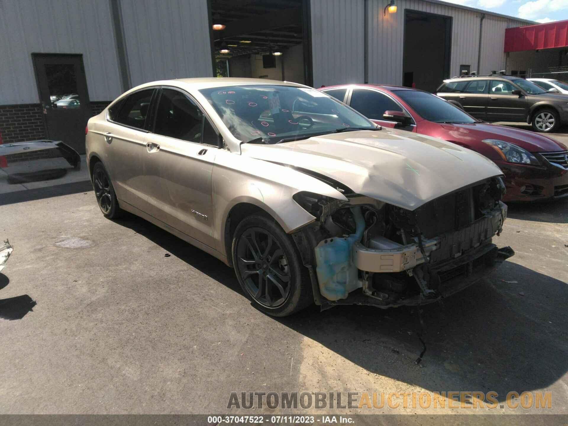 3FA6P0LU4JR155470 FORD FUSION HYBRID 2018