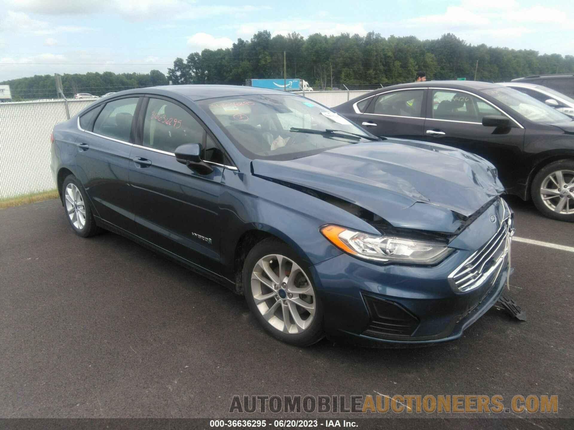 3FA6P0LU4KR137603 FORD FUSION HYBRID 2019