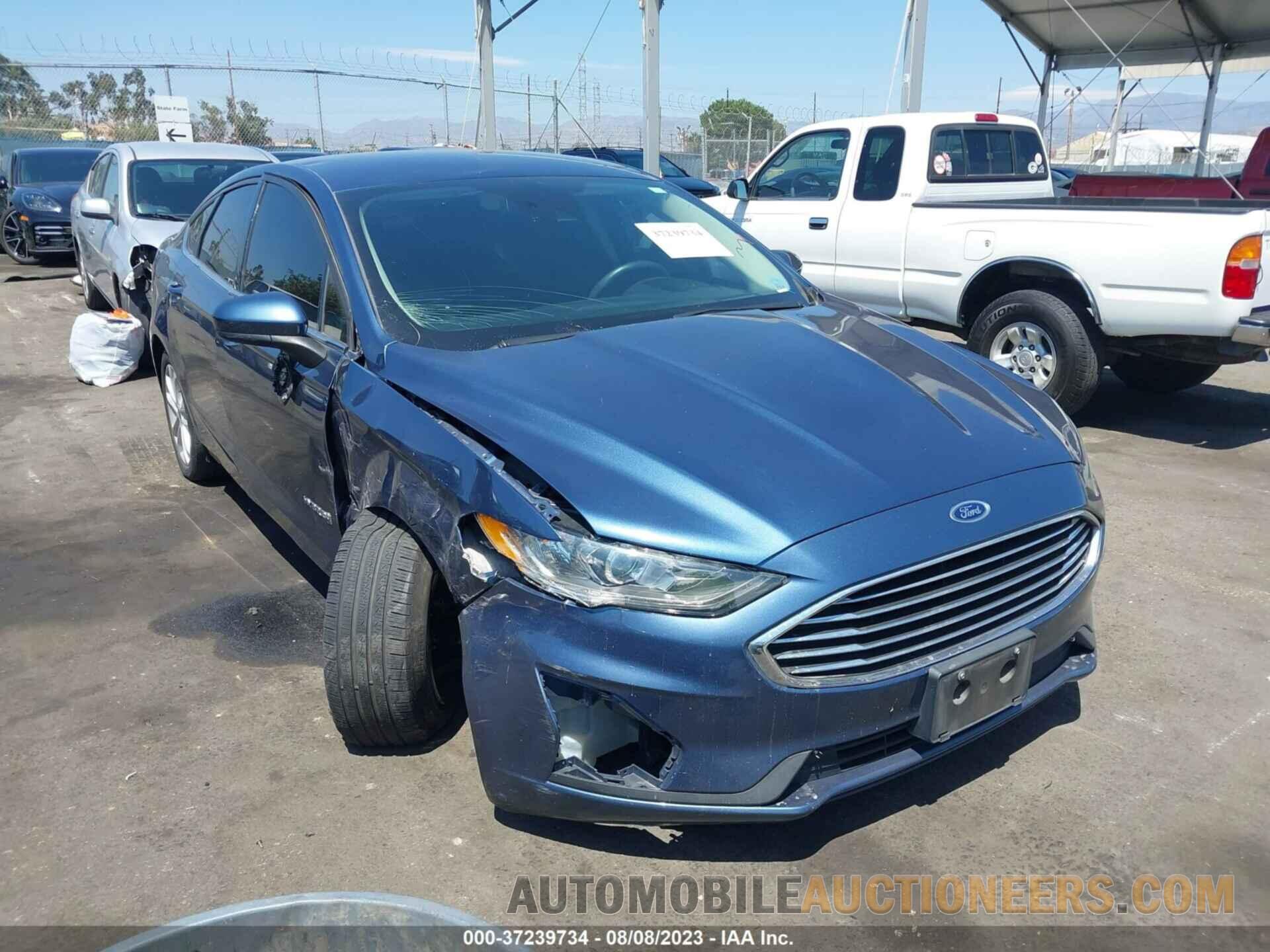 3FA6P0LU4KR200019 FORD FUSION HYBRID 2019