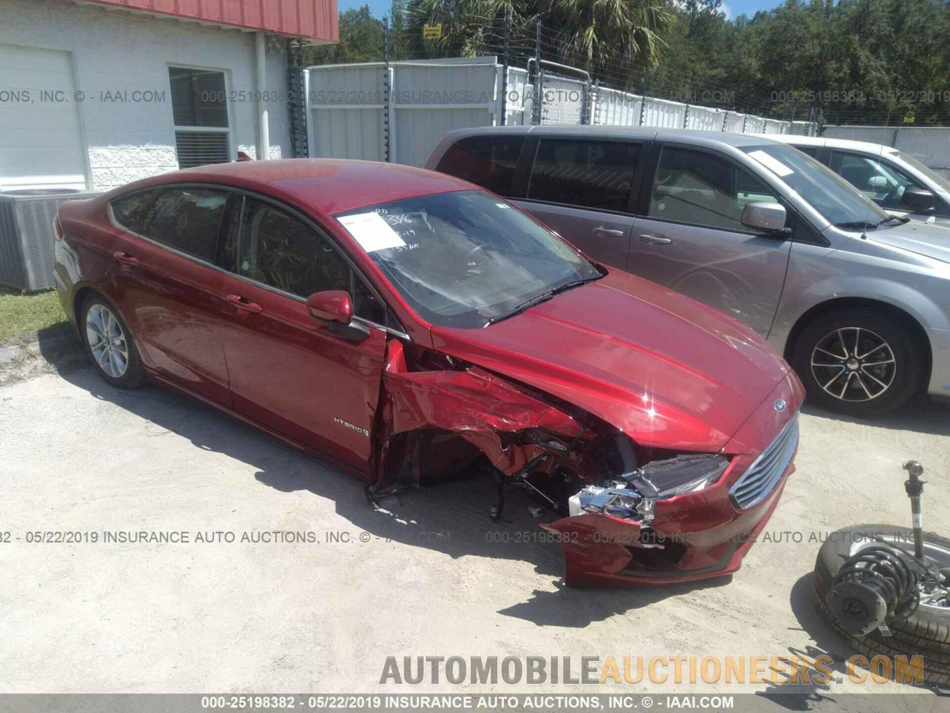 3FA6P0LU4KR205639 FORD FUSION 2019