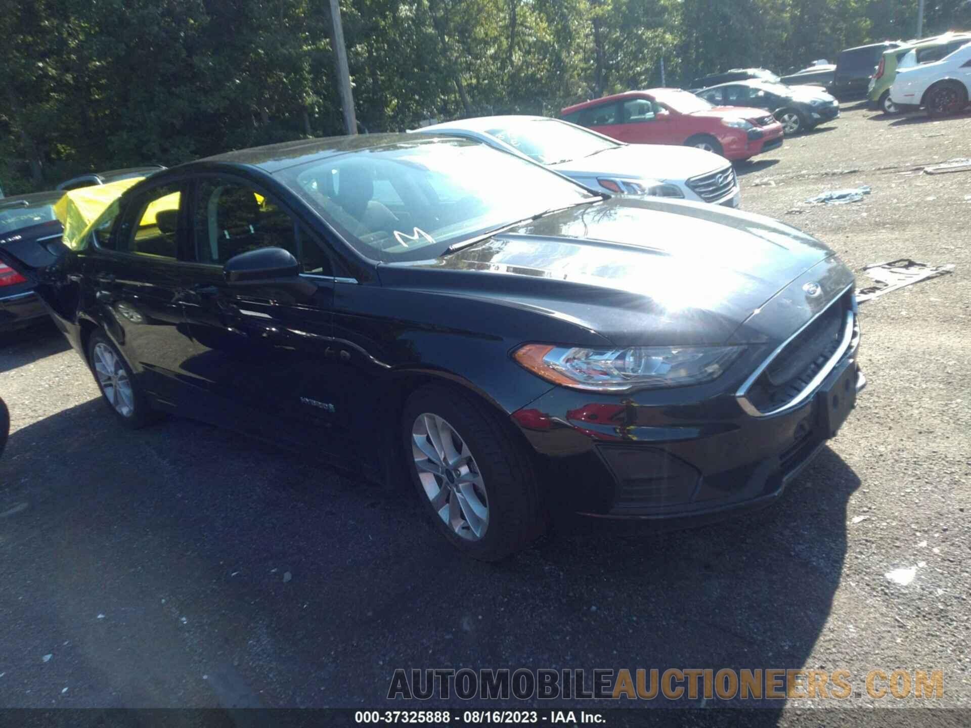 3FA6P0LU4KR212705 FORD FUSION HYBRID 2019