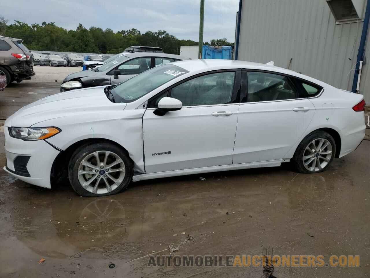 3FA6P0LU4KR225096 FORD FUSION 2019