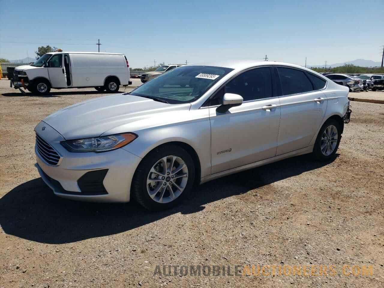 3FA6P0LU4KR268921 FORD FUSION 2019