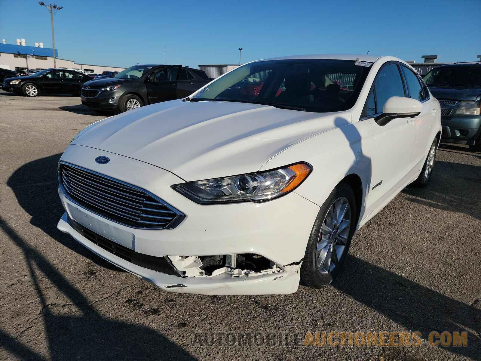 3FA6P0LU5HR374805 Ford Fusion Hybrid 2017