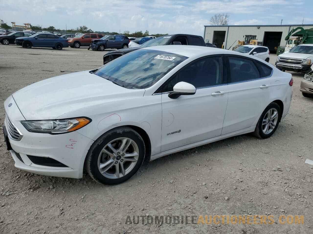 3FA6P0LU5JR267825 FORD FUSION 2018