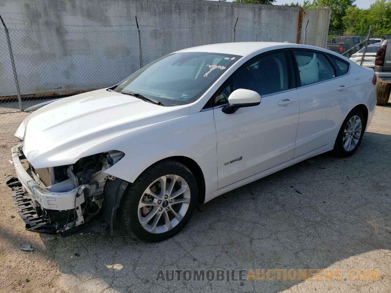 3FA6P0LU5KR105839 FORD FUSION 2019