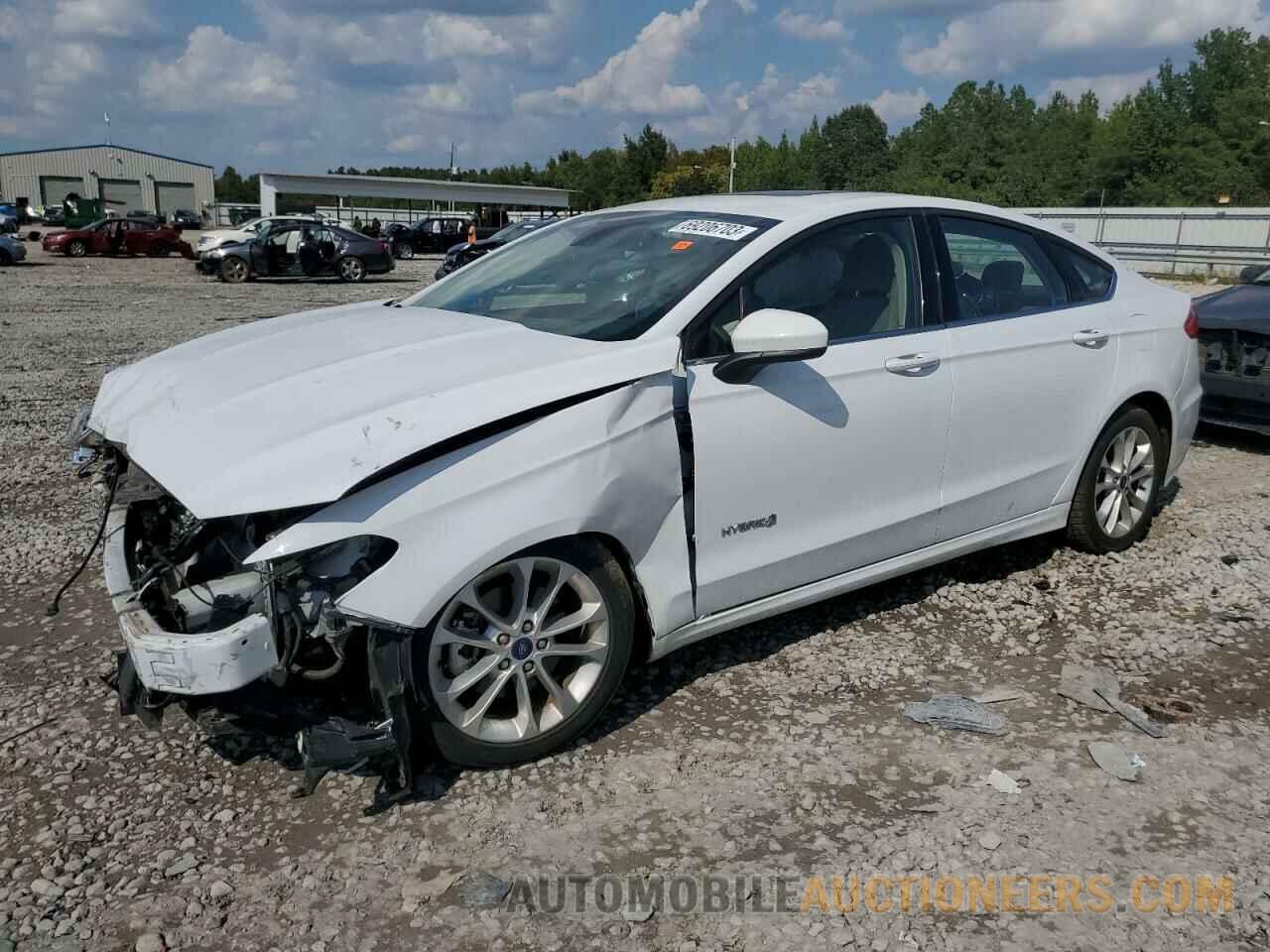 3FA6P0LU5KR121247 FORD FUSION 2019