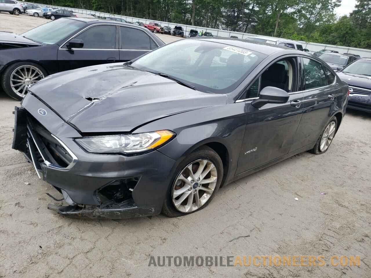 3FA6P0LU5KR139814 FORD FUSION 2019