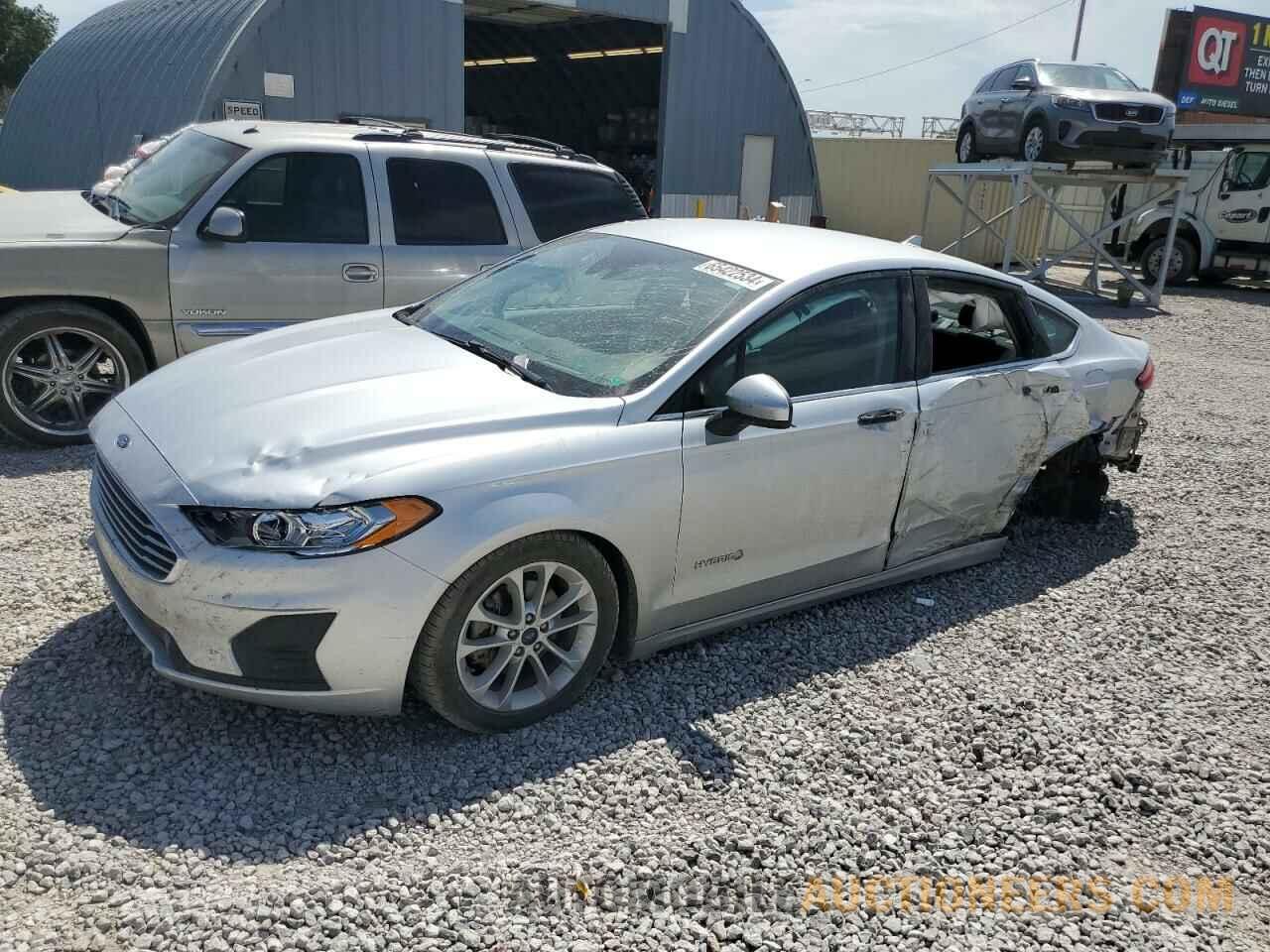 3FA6P0LU5KR167595 FORD FUSION 2019