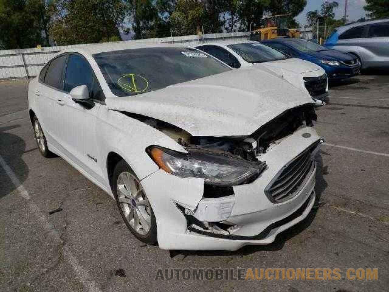 3FA6P0LU5KR174112 FORD FUSION 2019