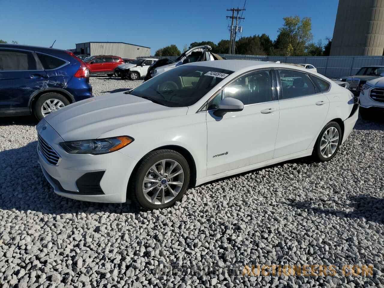 3FA6P0LU5KR180928 FORD FUSION 2019