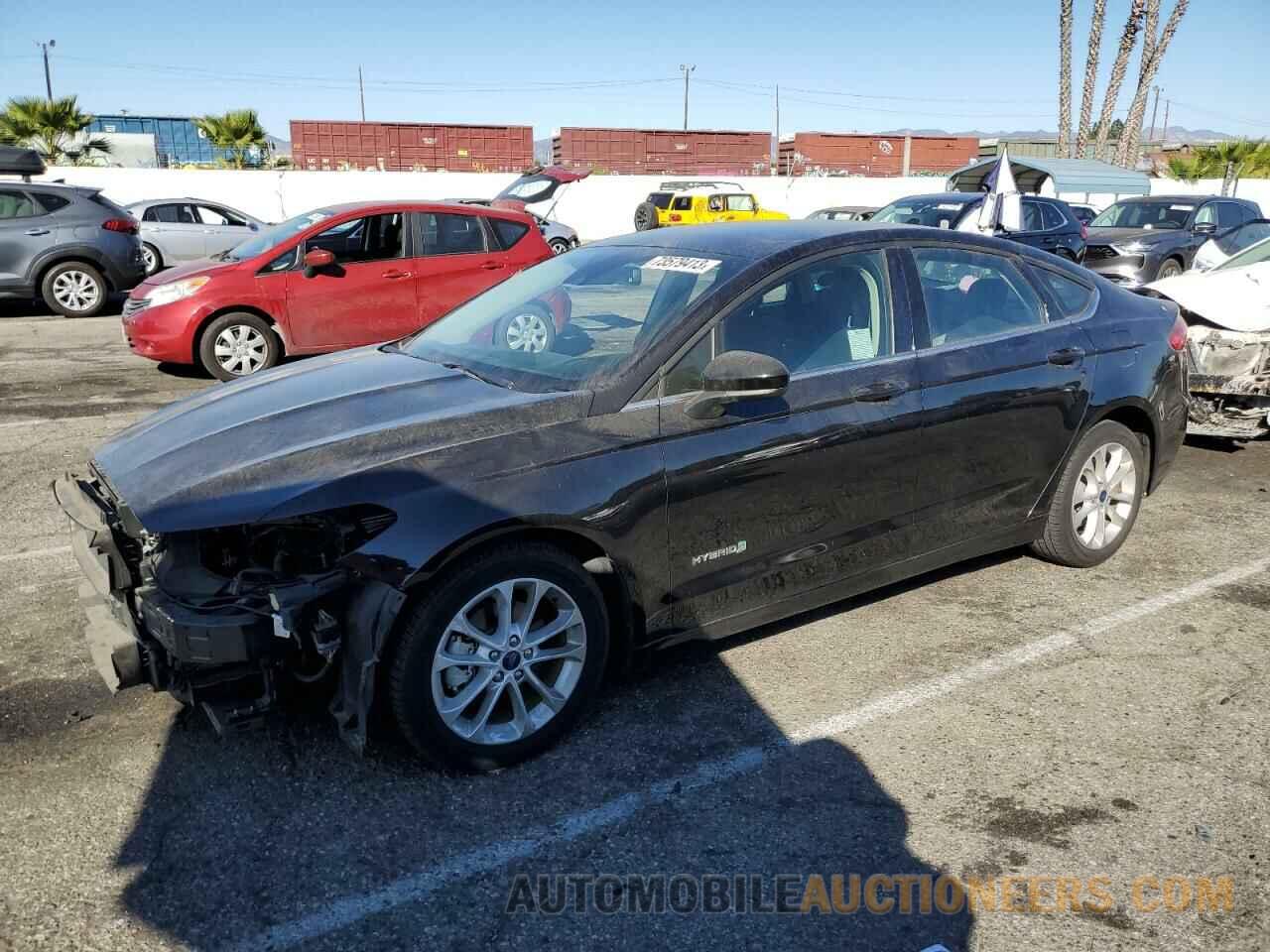 3FA6P0LU5KR208775 FORD FUSION 2019